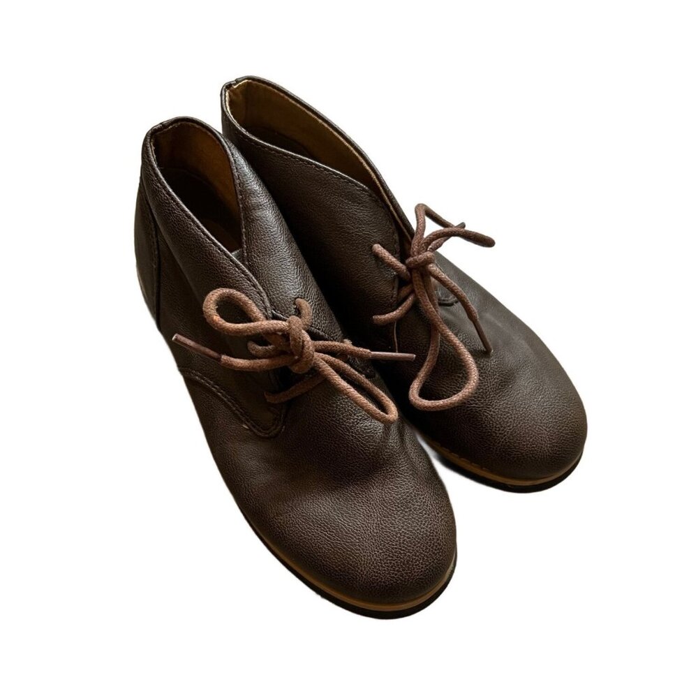 Perry Ellis Chukkas